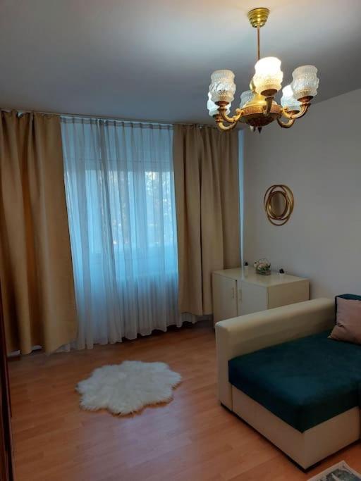Garsoniera Centrala Renovata Bukarest Kültér fotó