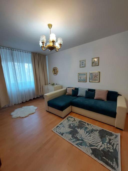 Garsoniera Centrala Renovata Bukarest Kültér fotó